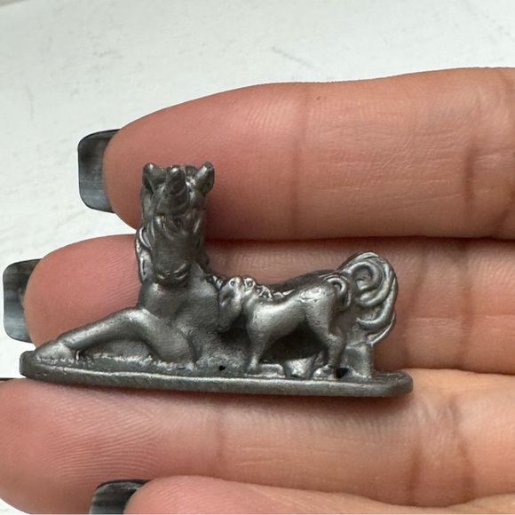 Vintage Cuteri Pewter Unicorn with Baby Vintage - Picture 4 of 7